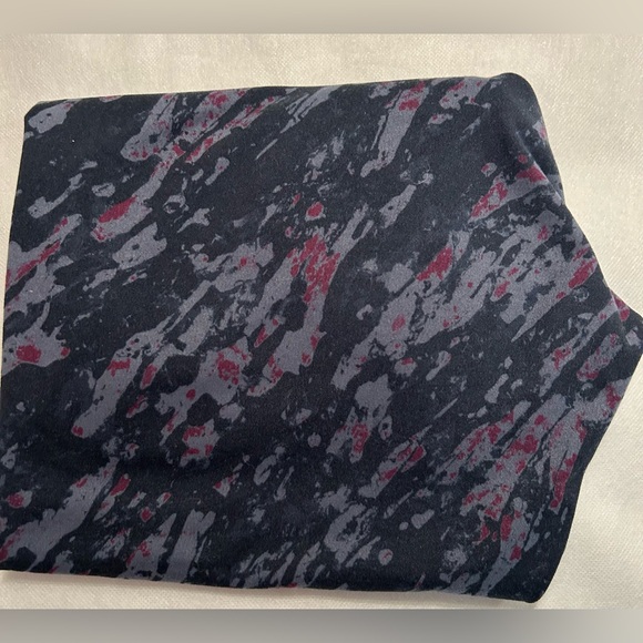 Marika Tek capri leggings women’s size large. - Picture 5 of 5